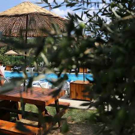 Ada Hotel 3*