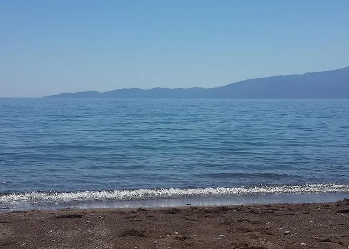 Ada Ayvacik (Canakkale)